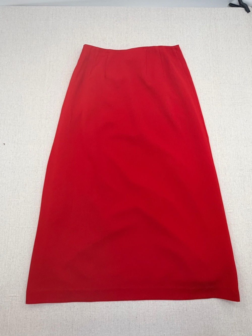 Harve Benard Red Maxi Skirt - Sleek High-Waist Style - Picture 4 of 5